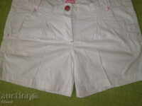 White shorts KENVELO size 140/146 for 10-11 years