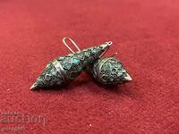 Ottoman earrings with enamel and filigree. #3375